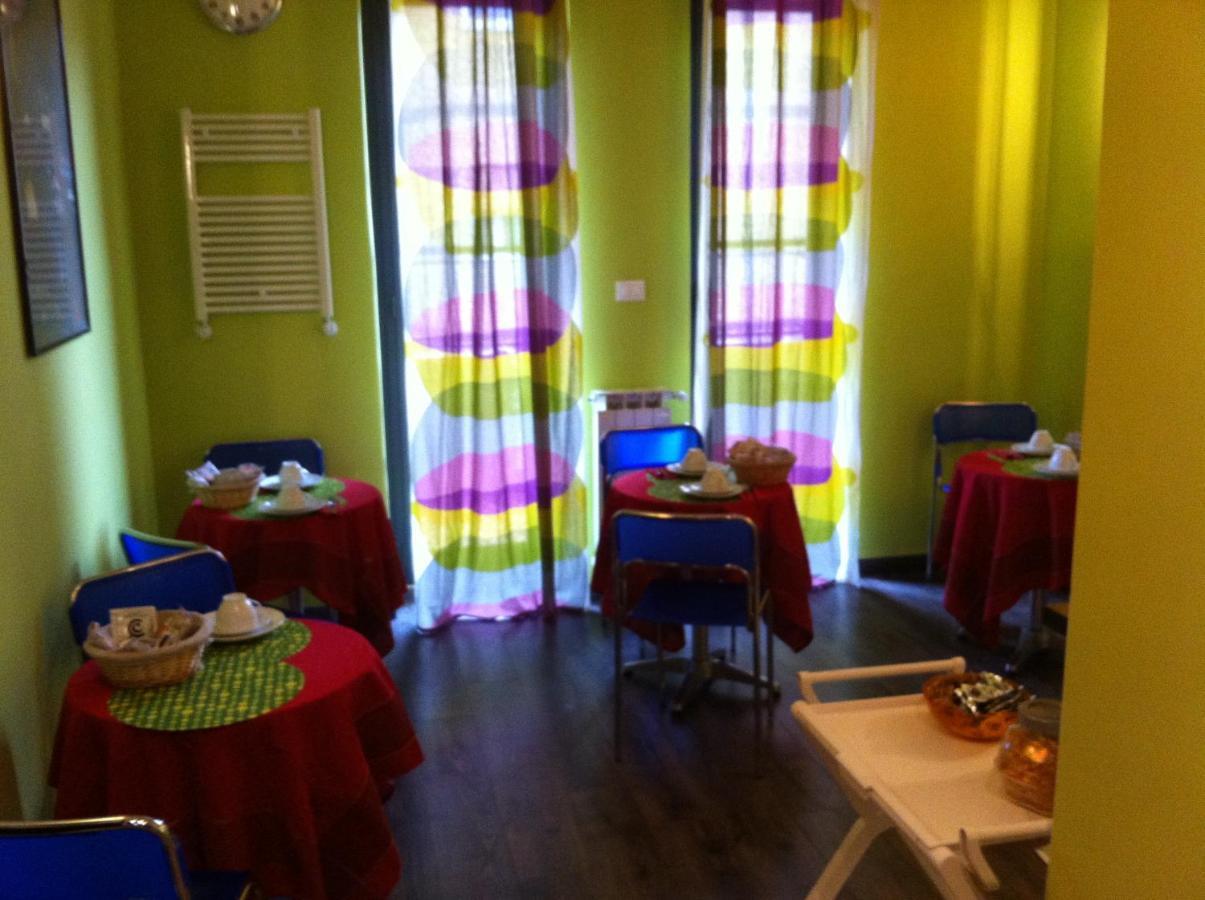 Almi Rooms Rom Værelse billede